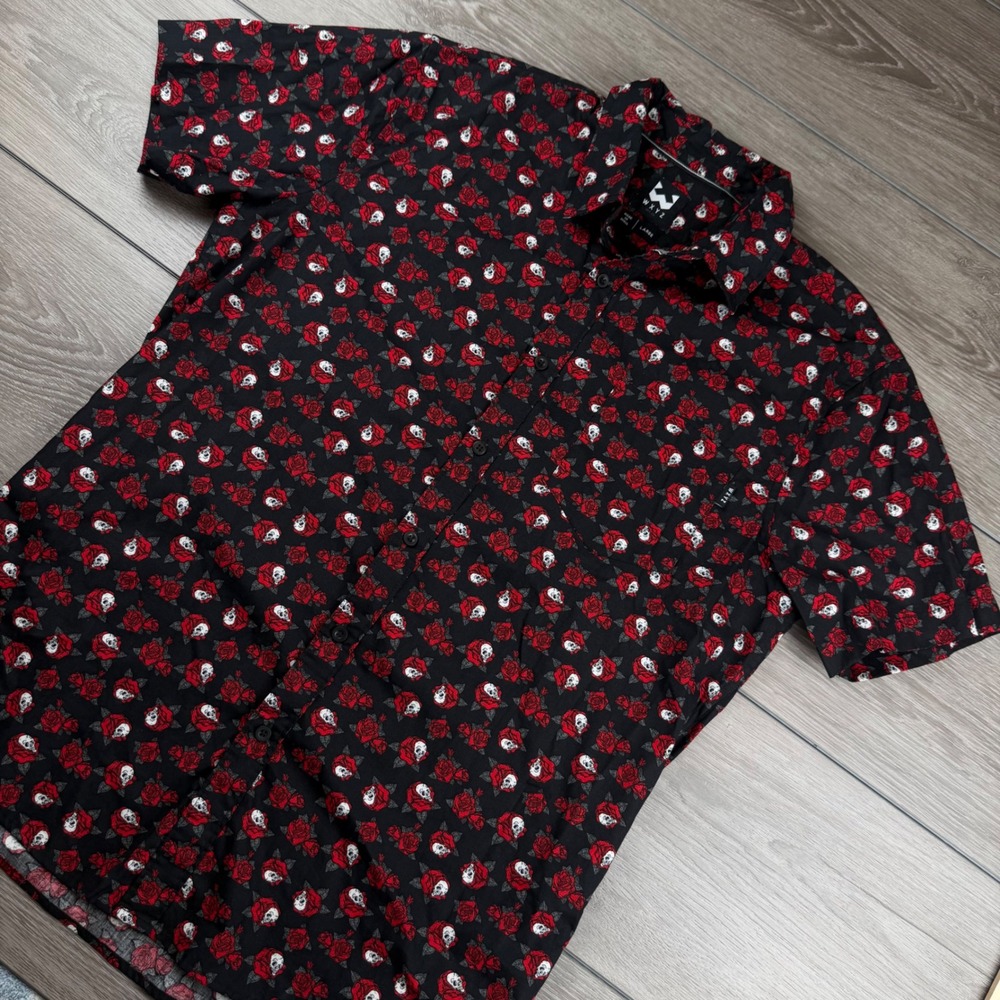 WXYZ Mens Button Down Shirt Skull Rose Floral Print Black Red Large